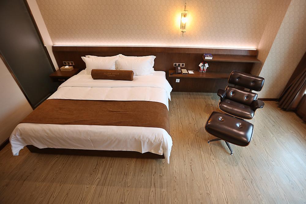 James Joyce Coffetel Hotel Guangzhou Baiyun Street North Branch Esterno foto