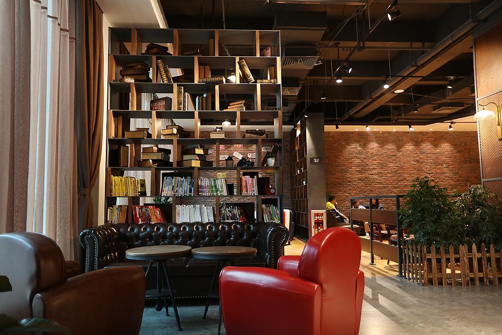 James Joyce Coffetel Hotel Guangzhou Baiyun Street North Branch Esterno foto